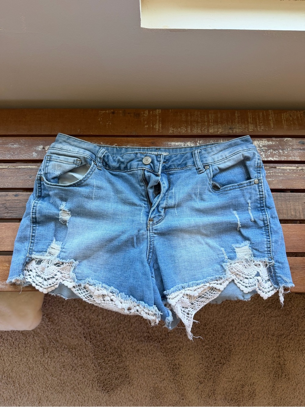 Women’s Blue Denim Crochet Hem Shorts